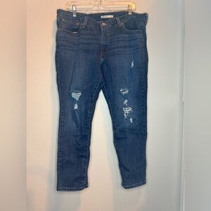 Levi’s Distressed Boyfriend Jeans 33X27